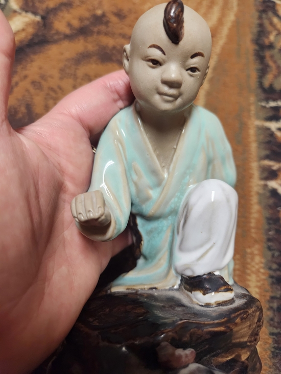 Other - Vintage Chinese Figurine
